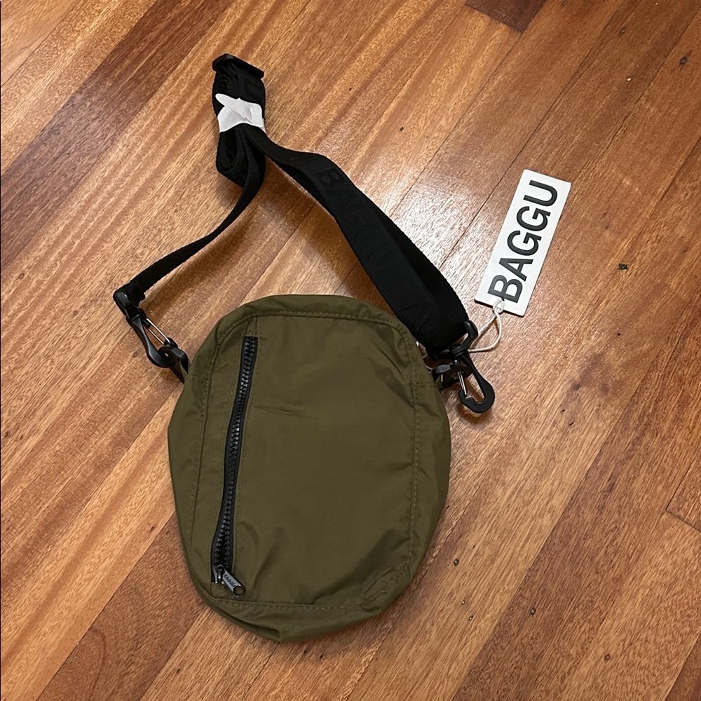 NWT Baggu Sport Crossbody - Seaweed